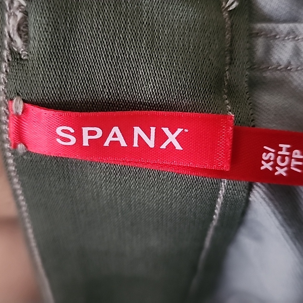 SPANX Womens 6" Twill Shorts, Stonewash Camo, Size Extra Small - Picture 3 of 11
